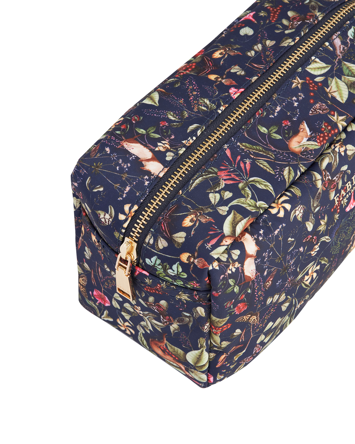 Wolf Garden Travel Pouch