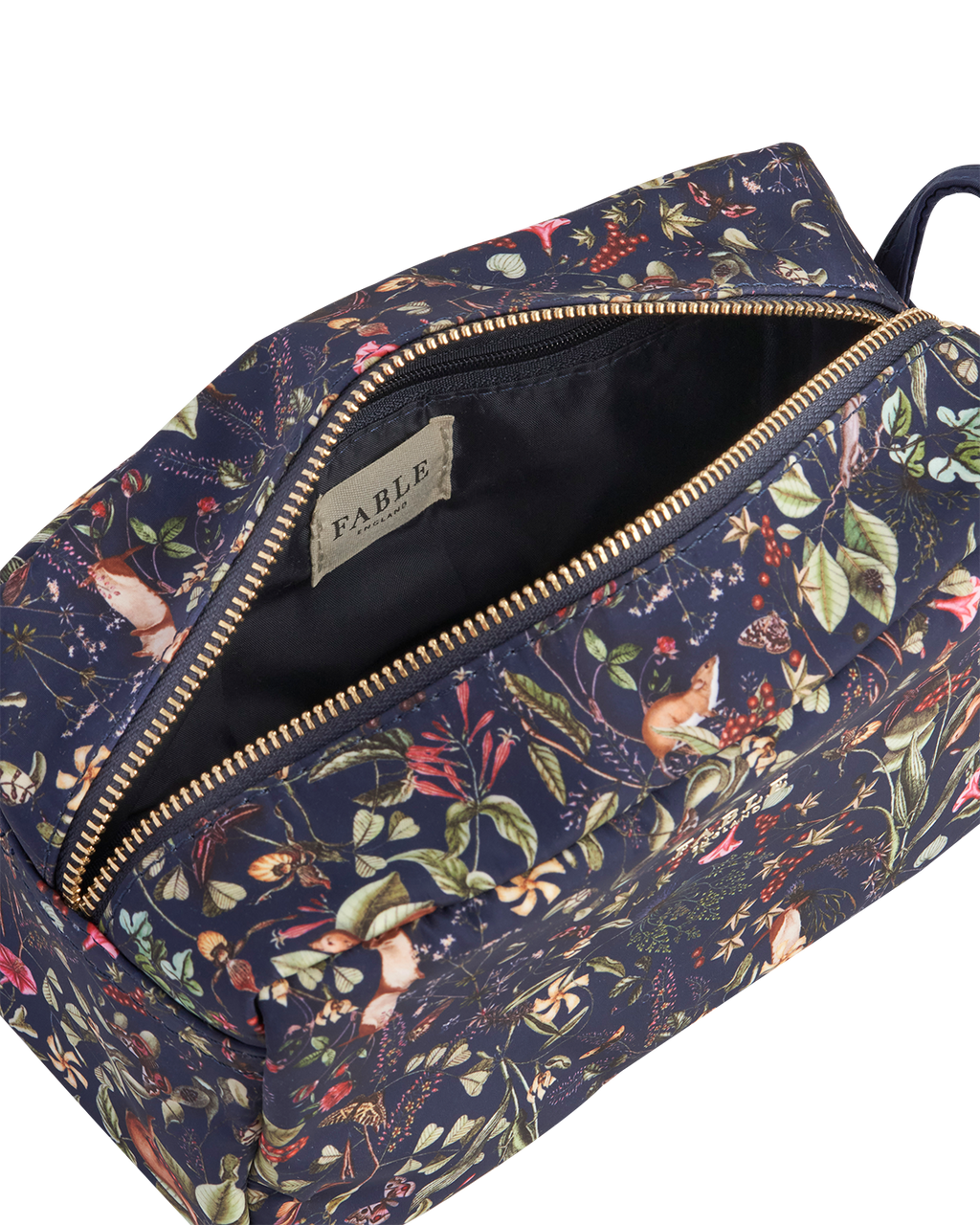 Wolf Garden Travel Pouch
